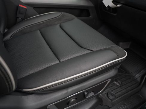 New 2026 RAM 1500 Laramie AWD/4WD image 37