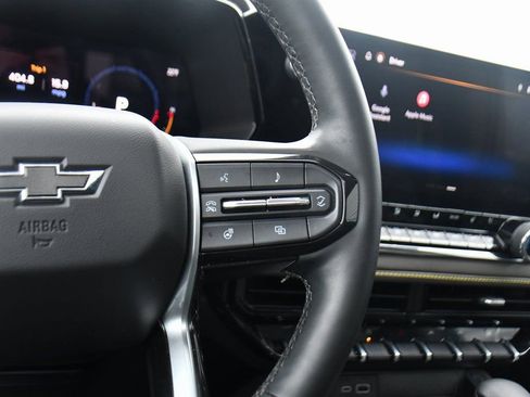 Used 2025 Chevrolet Colorado ZR2 image 37