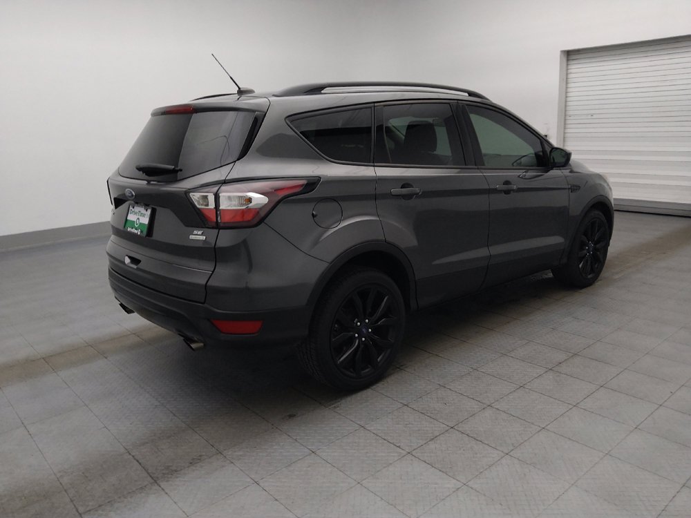 Used 2017 Ford Escape SE w/ SE Sport Appearance Package FWD image 10