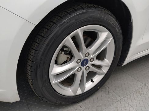 Used 2018 Ford Fusion S FWD image 31