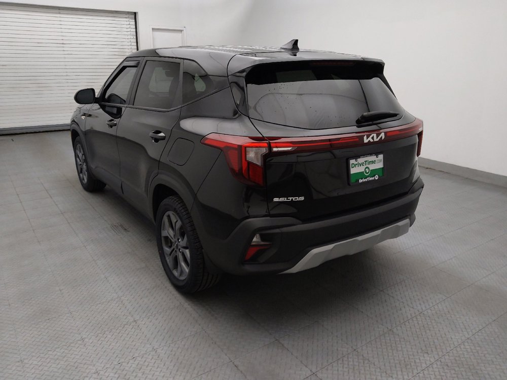 Used 2024 Kia Seltos LX AWD/4WD image 5