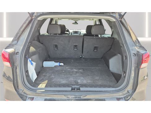 Used 2023 Chevrolet Equinox LS w/ LS Convenience Package FWD image 9