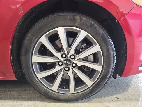 Used 2017 Lincoln Continental Premiere image 25