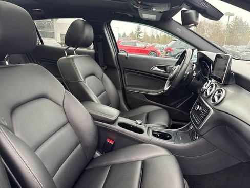 Used 2017 Mercedes-Benz GLA 250 4MATIC image 13