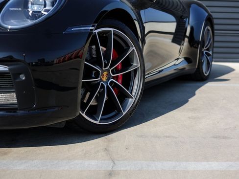 Certified 2021 Porsche 911 Targa 4S image 12