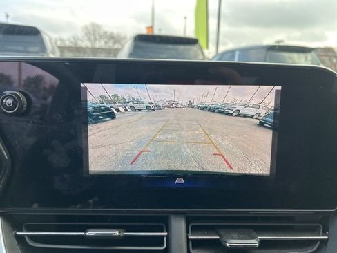 Used 2024 Chevrolet Trax LT w/ Driver Confidence Package image 20