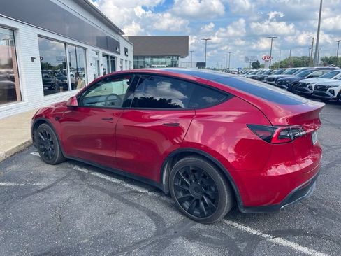 Used 2021 Tesla Model Y Long Range AWD/4WD image 4