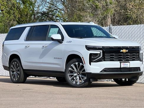 New 2026 Chevrolet Suburban High Country AWD/4WD image 2