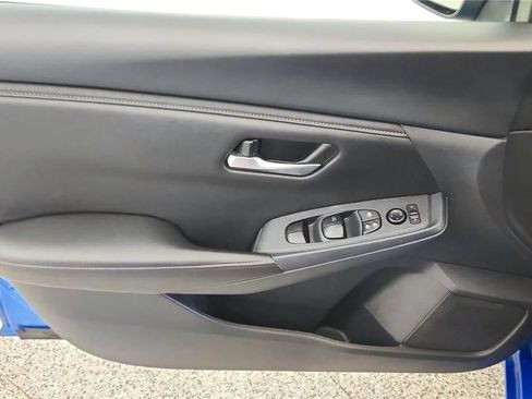 Used 2024 Nissan Sentra SV FWD image 32