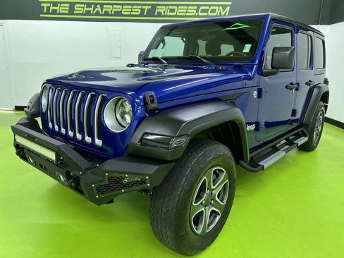 Used 2020 Jeep Wrangler Unlimited Sport S AWD/4WD image 5