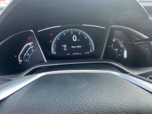Used 2017 Honda Civic Touring image 14