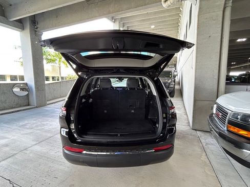 Used 2023 Jeep Grand Cherokee L Limited image 33