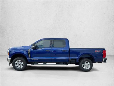 New 2026 Ford F250 XLT w/ FX4 Off-Road Package image 5