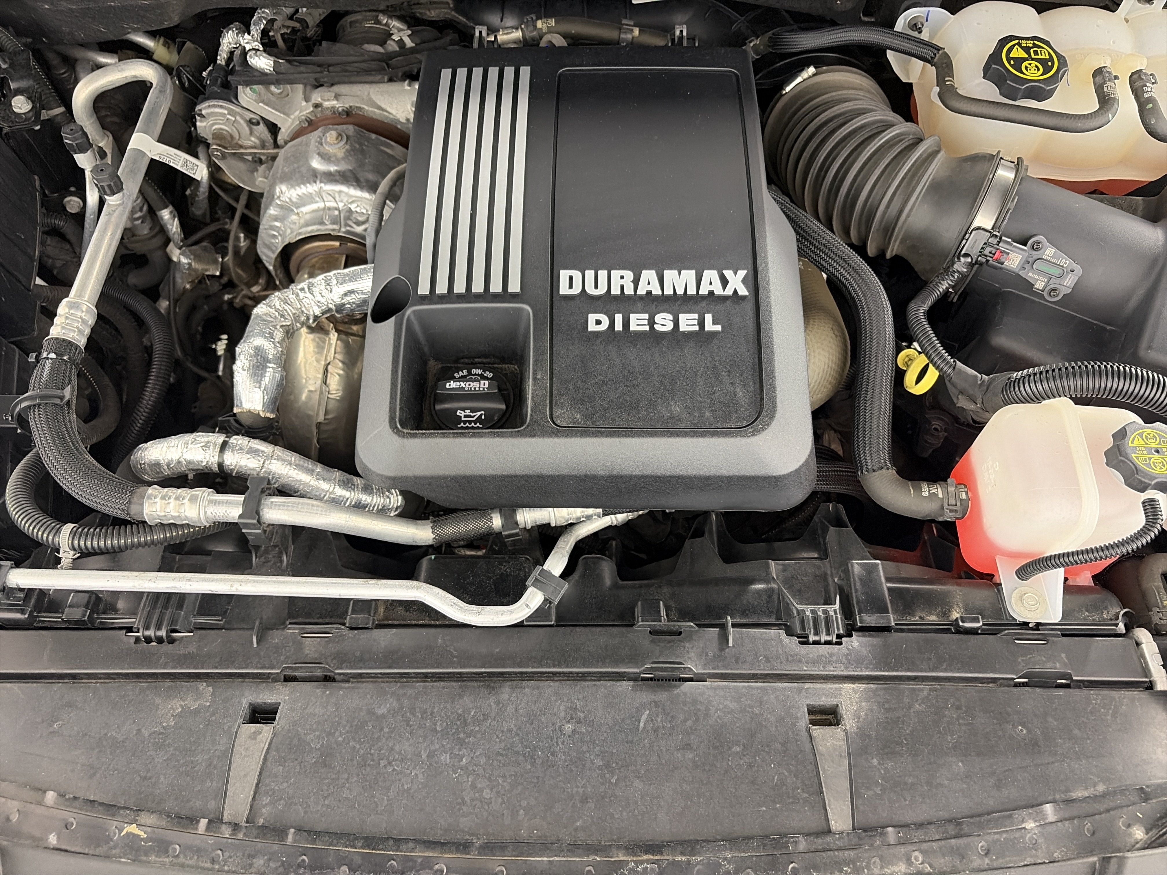 Used 2022 GMC Yukon SLT AWD/4WD image 12