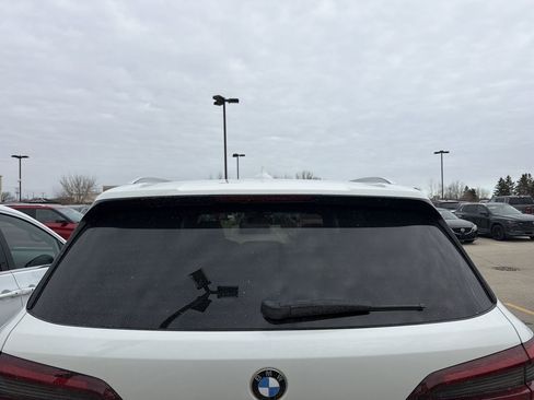 Used 2021 BMW X5 xDrive40i w/ Premium Package 2 image 3