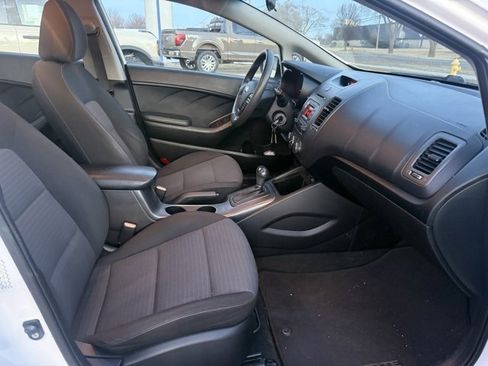 Used 2016 Kia Forte LX w/ LX Popular Plus Package image 12