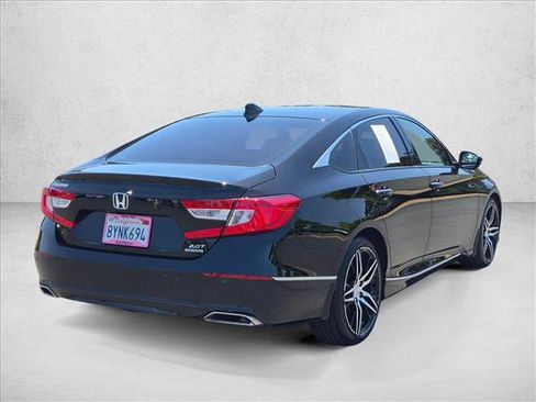 Used 2021 Honda Accord Touring image 5