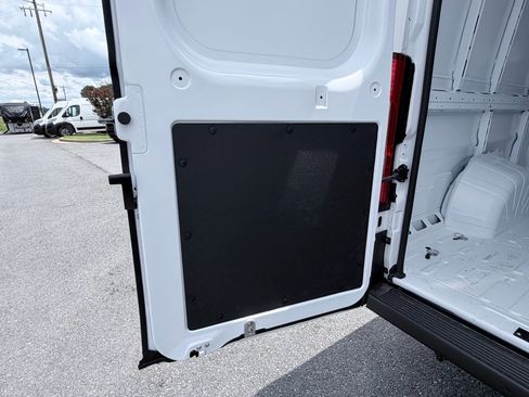 New 2026 RAM ProMaster 3500 w/ Quick Order Package 22G SLT FWD image 31