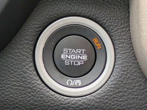 Used 2022 RAM 1500 Laramie RWD image 29