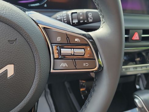 Used 2025 Kia Seltos S FWD image 22