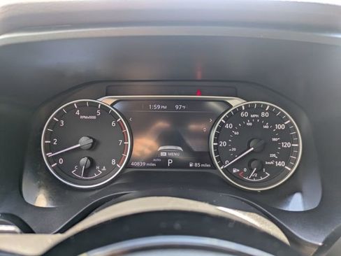 Used 2023 Nissan Rogue SV image 22