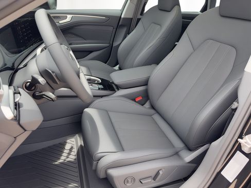 New 2026 Audi A6 Premium Plus AWD/4WD image 5