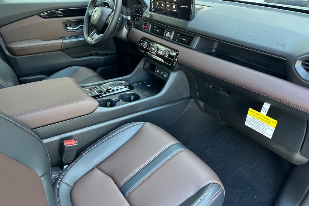 New 2026 Honda Pilot TrailSport image 19