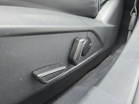 Used 2025 Ford Mustang Mach-E Premium AWD/4WD image 18
