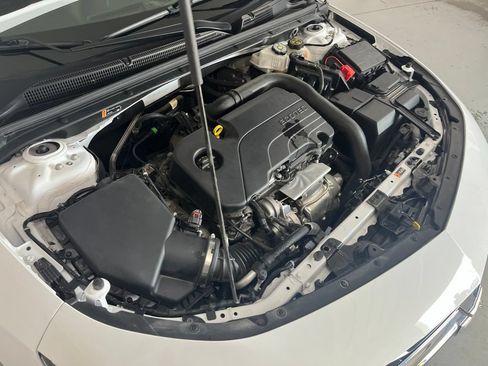 Used 2024 Chevrolet Malibu LT FWD image 11
