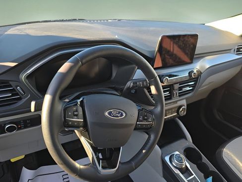 Used 2024 Ford Escape Active w/ Cold Weather Package image 7