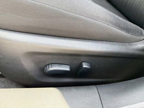 Used 2025 Nissan Altima 2.5 SV FWD image 9