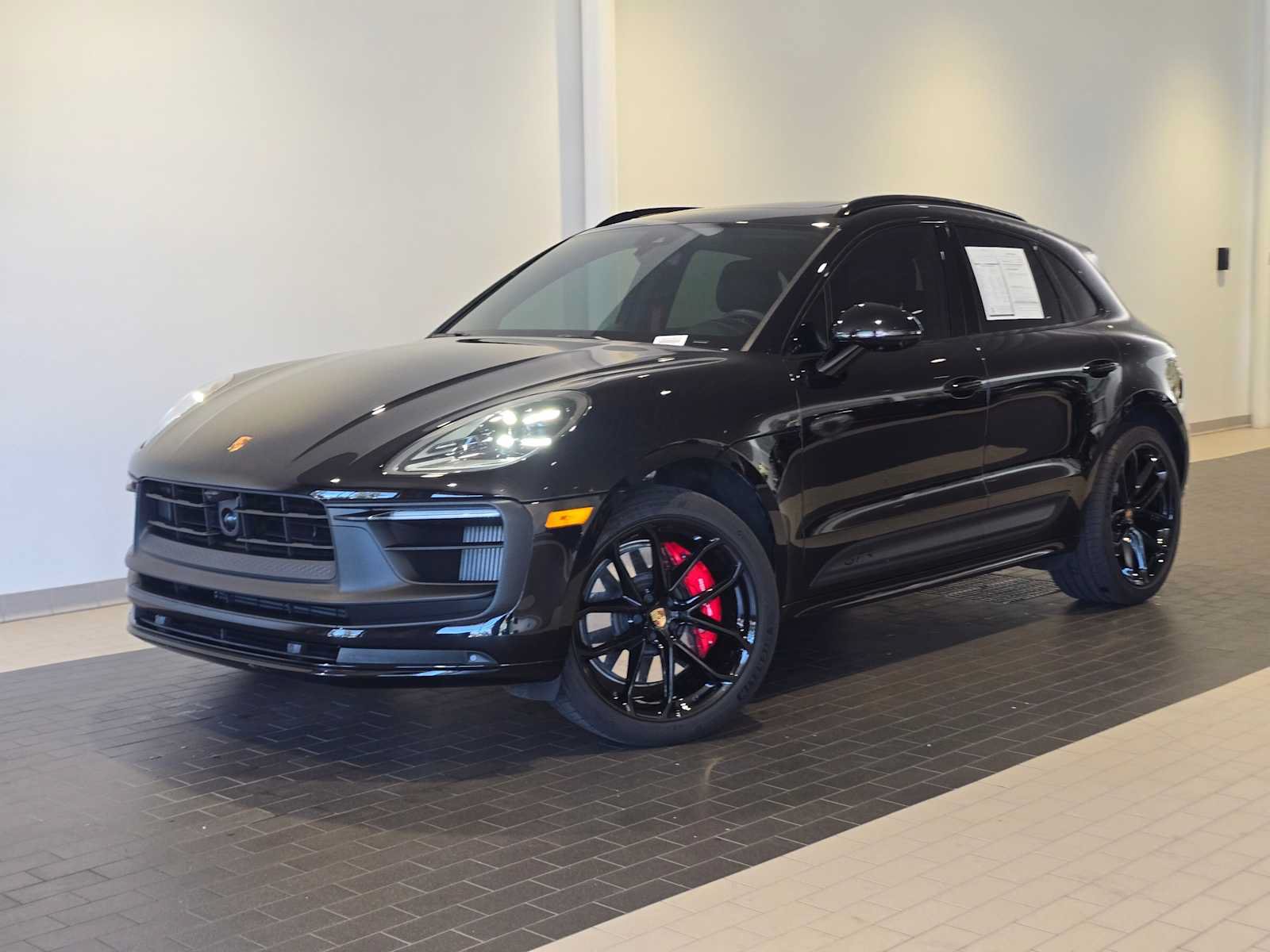 Used 2025 Porsche Macan GTS AWD/4WD image 1