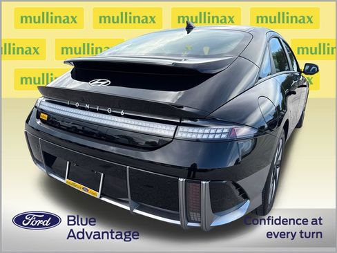 Used 2024 Hyundai Ioniq 6 SE RWD image 4