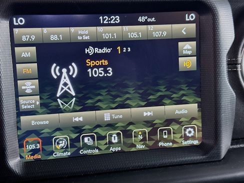 Used 2023 Jeep Wrangler Sahara image 21