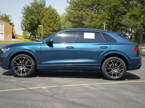 Used 2020 Audi Q8 Premium Plus w/ Premium Plus Package AWD/4WD image 2
