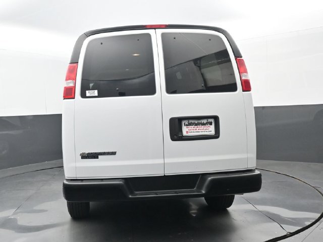 Used 2022 Chevrolet Express 2500 LS w/ Driver Convenience Package RWD image 15