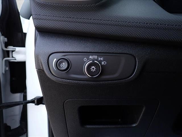 Used 2025 Chevrolet TrailBlazer LT FWD image 13