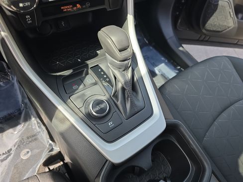 Used 2021 Toyota RAV4 XLE w/ Convenience Package image 24