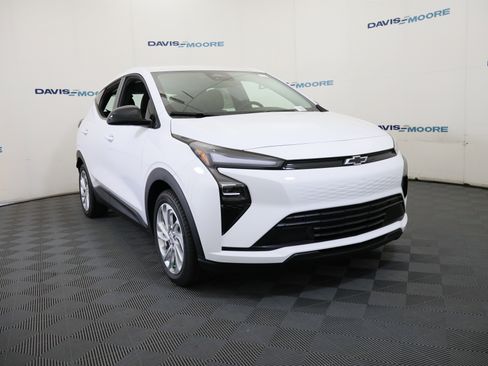 New 2027 Chevrolet Bolt LT w/ Comfort Package FWD image 3