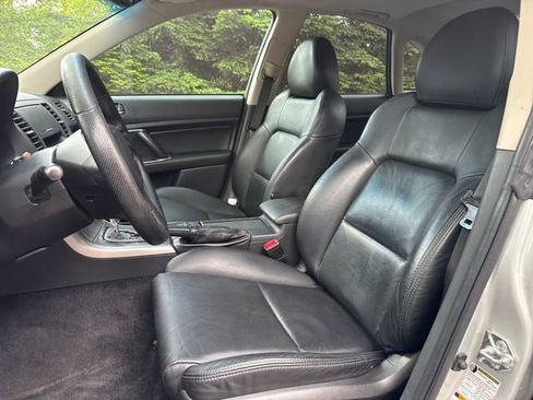 Used 2005 Subaru Legacy 2.5GT Limited AWD/4WD image 9