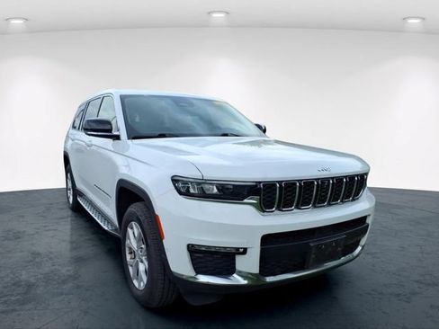 Used 2022 Jeep Grand Cherokee L Limited w/ Luxury Tech Group II AWD/4WD image 9