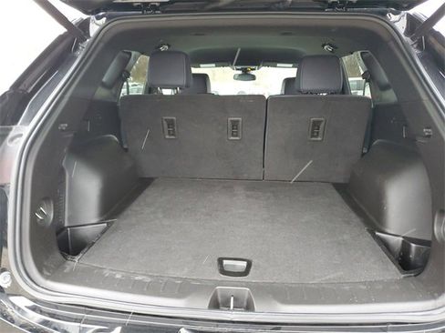 Used 2023 Chevrolet Blazer RS w/ Enhanced Convenience Package image 9