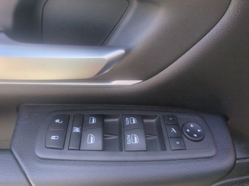 Used 2022 RAM 1500 Big Horn AWD/4WD image 8