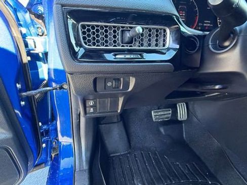 Used 2023 Honda Civic Sport image 29