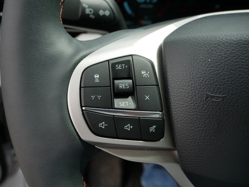 Used 2026 Ford Explorer Active w/ Active Comfort Package AWD/4WD image 28