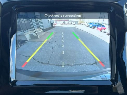 Used 2021 Jeep Cherokee Limited image 28