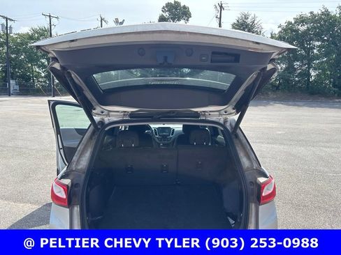Used 2018 Chevrolet Equinox LT FWD image 21