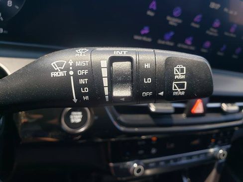 Used 2024 Kia Seltos S AWD/4WD image 28