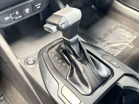 Used 2025 Kia K4 FWD image 20