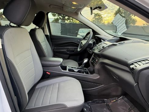 Used 2017 Ford Escape S FWD image 18